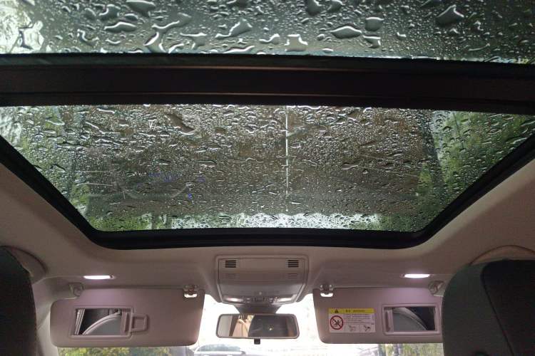 Used Volkswagen Sagitar 2025 300TSI DSG Excellence Edition Headliner