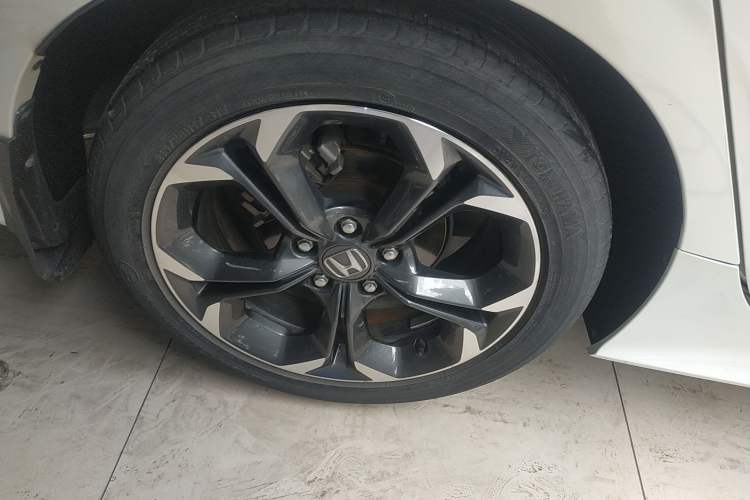 Used Honda Civic 2022 240TURBO CVT Dynamic Control Version
