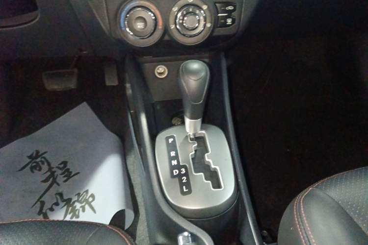 Used Kia K2 2012 Sedan 1.4L Automatic GLS Commemorative Edition Gear Lever