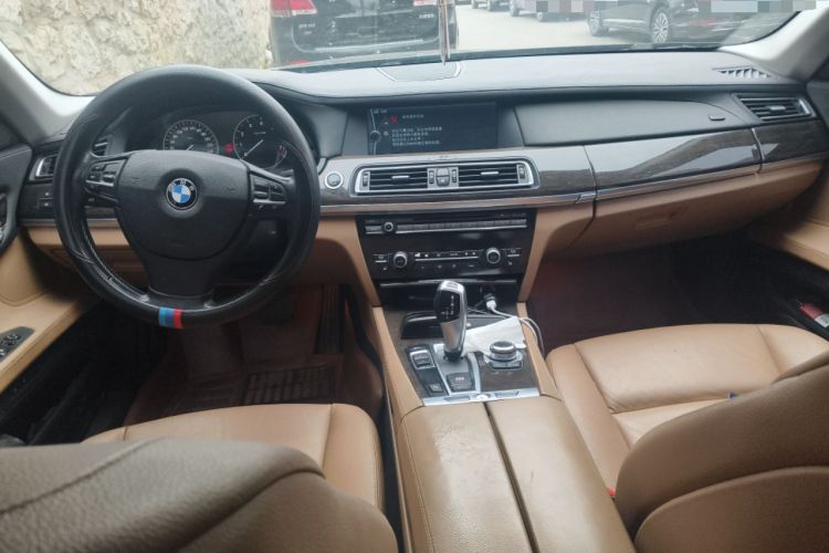 Used BMW 7 Series 2009 740Li Leading Model
