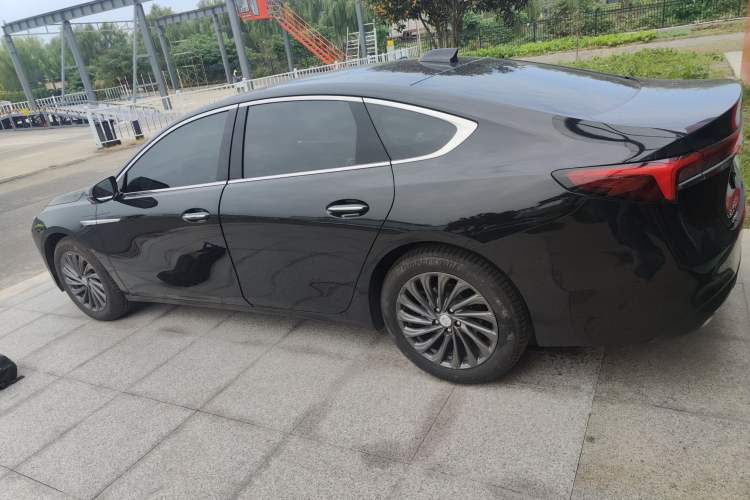 Used Buick LaCrosse 2025 28T Platinum Edition
