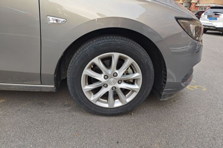 Used Buick GL6 2018 18T 6-Seater Luxury Model Right Front Wheel Hub