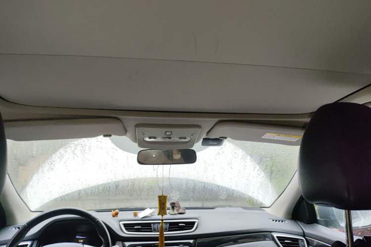 Used Nissan Qashqai 2016 2.0L CVT Luxury Edition Headliner