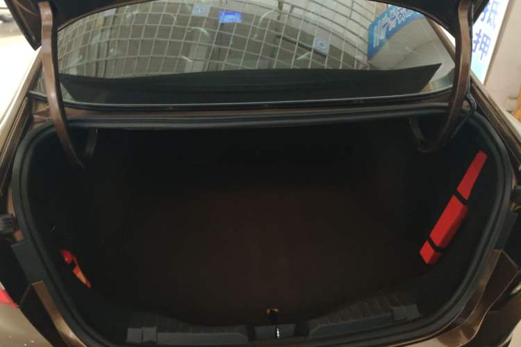 Used Ford Escort 2017 Happiness Edition 1.5L Automatic Fashion Version
