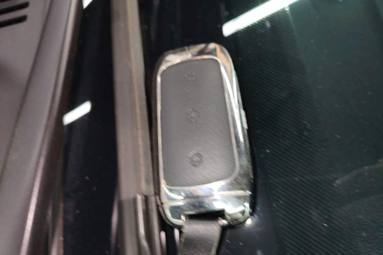 Used Geely Galaxy 8 2025 130km EM-i Prestige Edition
