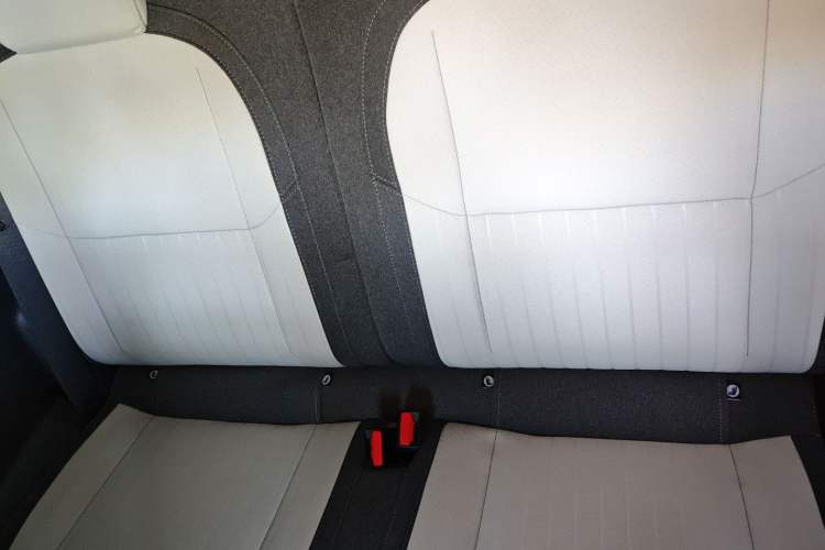 Used Geely Galaxy Panda 2025 210 km – Yuanqi Bear Left Rear Seat