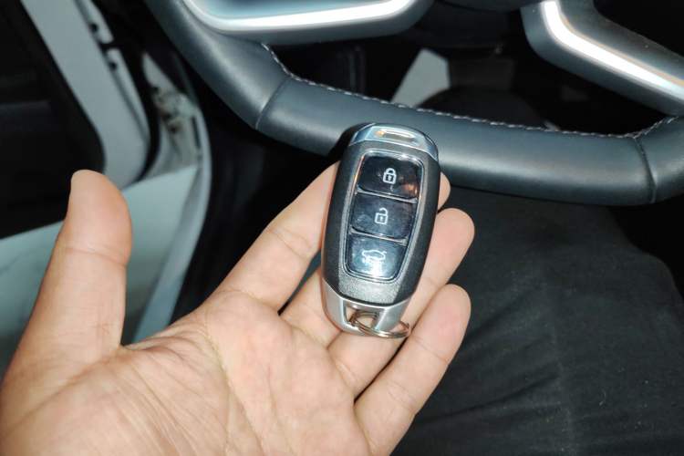 Used Hyundai Elantra 2023 1.5L CVT LUX Prestige Edition