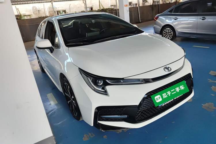 Used Toyota Levin 2022 185T CVT Sport Edition Front Right 45 Deg