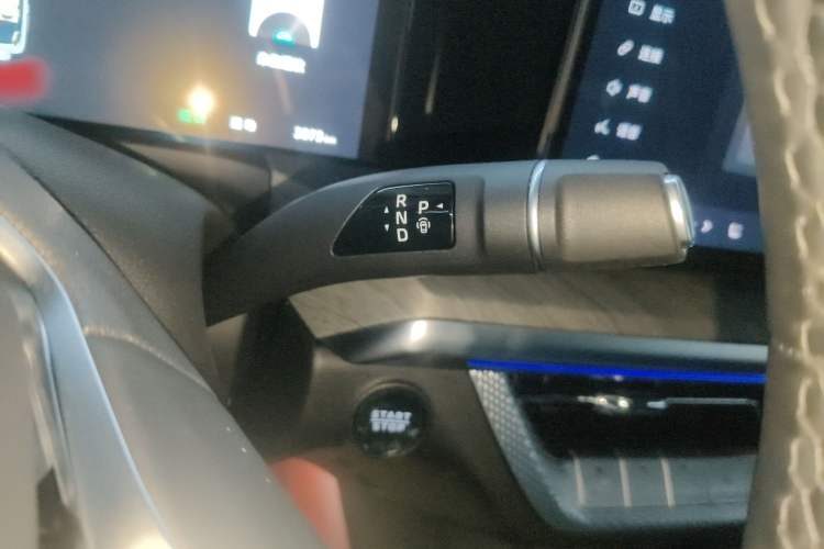 Used Tank 500 New Energy 2026 Model—Hi4-T Smart Enjoyment Version Gear Lever