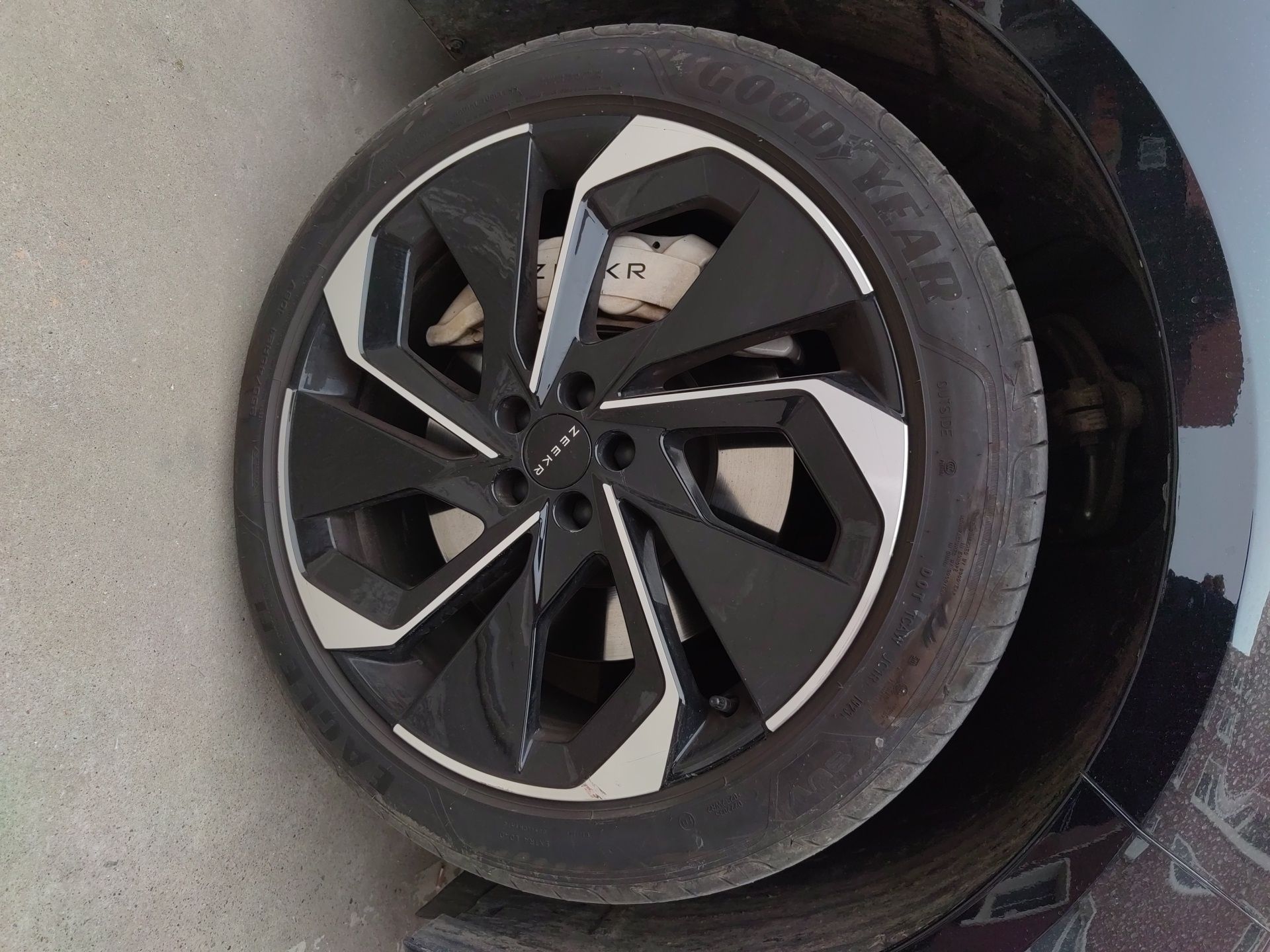 Zeekr 001 2023 WE Edition 100 kWh — снимка 8
