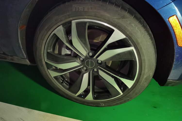 Used SERES SF5 2021 Four-Wheel Drive Freedom Expedition Edition