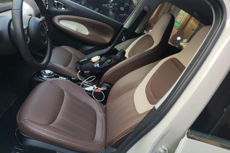 Used Wuling Bingo 2023 333 km Enjoyment Version Left Front Seat