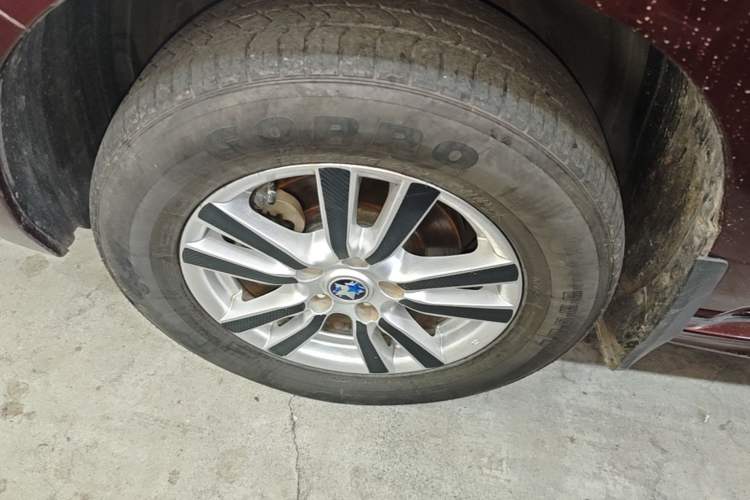 Used Venucia T70 2015 2.0L CVT Smart Edition