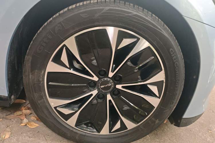 Used BYD Seal 2022 550 km Standard Range Rear-Wheel Drive Prestige Version