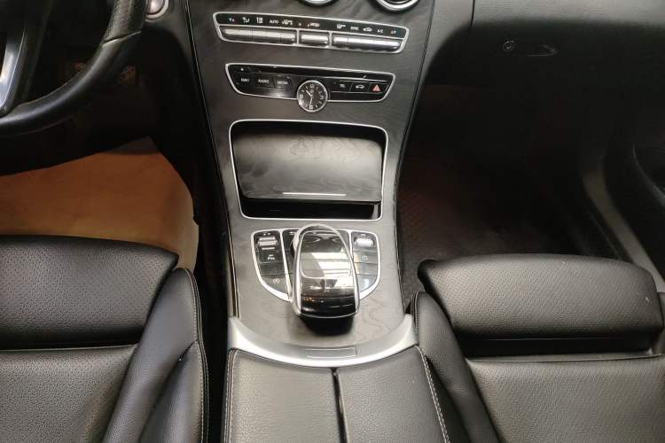 Used Mercedes-Benz C-Class 2018 C 180 L Fashion Edition Sport Version