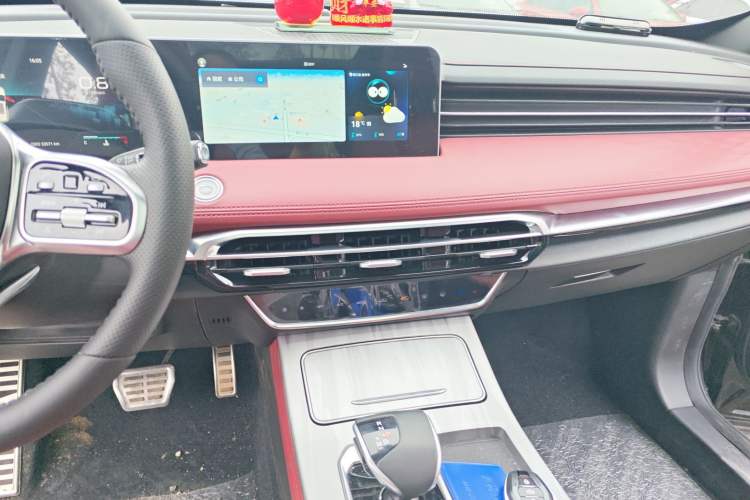 Used JETOUR X70 PLUS 2023 1.6T DCT Stronger 5-Seater