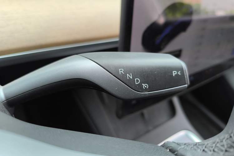 Used Tesla Model Y 2021 Long-Range All-Wheel-Drive Version