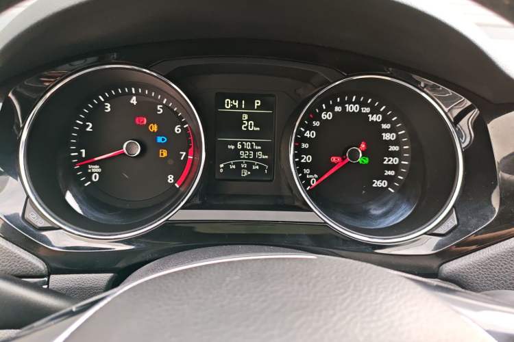 Used Volkswagen Sagitar 2015 1.6L Automatic Comfort Model