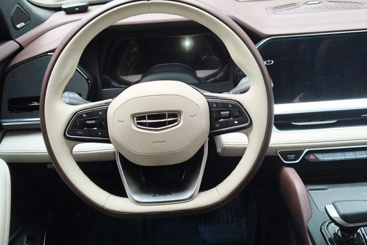 Used Geely Auto Monjaro L 2021 2.0TD DCT EVO Two-Wheel Drive Smart Luxury Version Steering Wheel