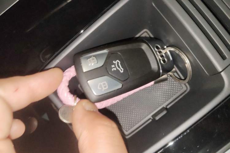 Used Audi Q5L 2022 40T Fashionable and Dynamic Model
