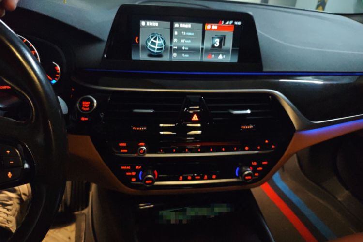 Used BMW 5 Series 2018 528Li Launch Special Edition Audio And AC Panel