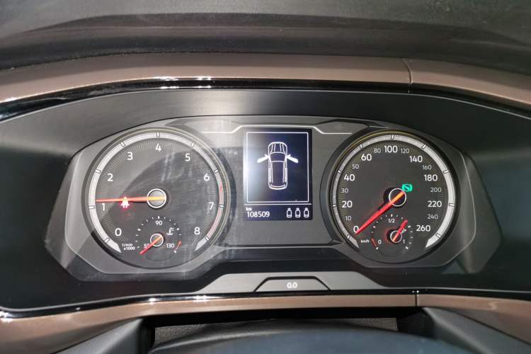 Used Volkswagen Tharu 2020 280TSI Two-Wheel Drive Luxury Plus Version China VI Standard
