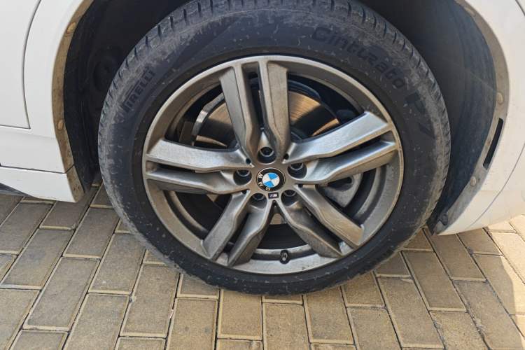 Used BMW X2 2022 sDrive25i M Sport Package Right Front Wheel Hub