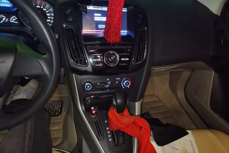 Used Ford Focus 2015 Sedan 1.6L Automatic Comfort Model