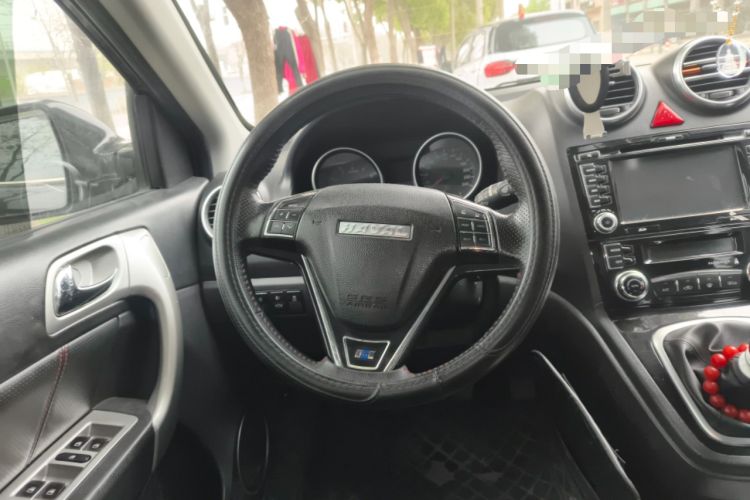 Used Haval H6 2015 Upgraded Model 1.5T Manual Two-Wheel Drive Elite Version
