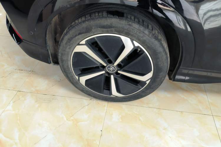 Used BYD Song L EV 2025 Intelligent Driving Version 662 km LiDAR Excellence Edition Exterior 5