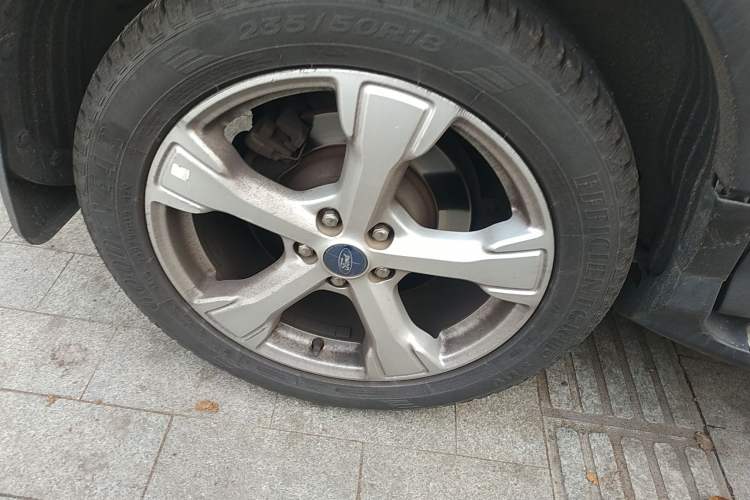 Used Ford Kuga 2018 EcoBoost 180 Two-Wheel-Drive Luxury Wing Edition Right Rear Wheel Hub