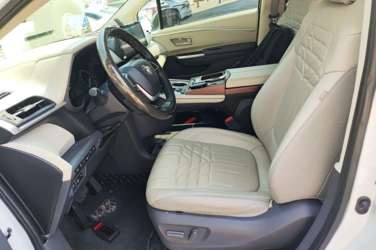 Used Toyota SIENNA 2021 2.5L Hybrid Comfort Edition Left Front Seat