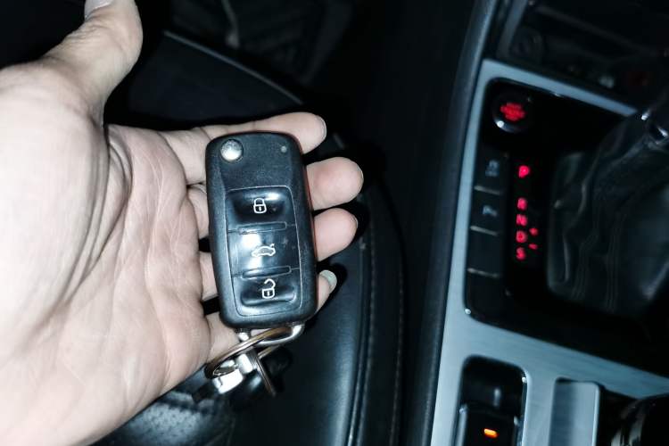 Used Volkswagen Passat 2013 1.8TSI DSG Prestige Edition Vehicle Key