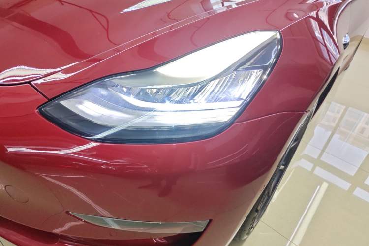 Used Tesla Model 3 2019 Long-Range Rear-Wheel-Drive Version