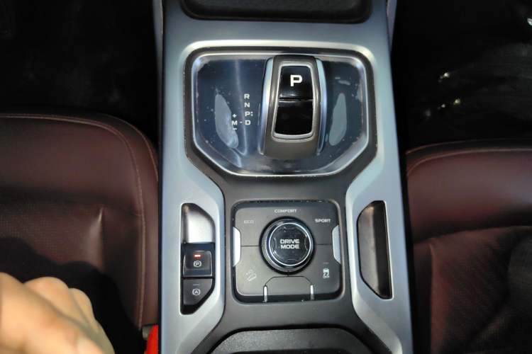 Used Geely Auto Haoyue 2022 1.8TD Automatic Prestige 7-Seater