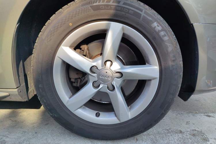 Used Audi A4L 2013 35 TFSI Automatic Standard Model
