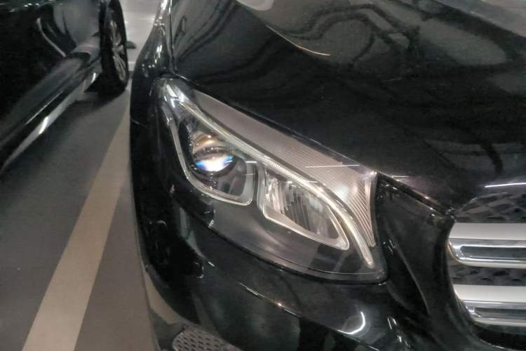 Used Mercedes-Benz GLC 2016 GLC 260 4MATIC Luxury Model