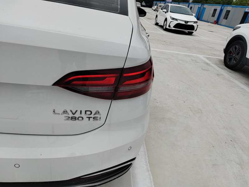 Used Volkswagen Lavida 2023 280TSI DSG Full-Comfort Edition — 7