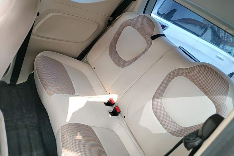 Used Wuling Hongguang MINIEV 2024 3rd Generation 215km Advanced Version Left Rear Seat