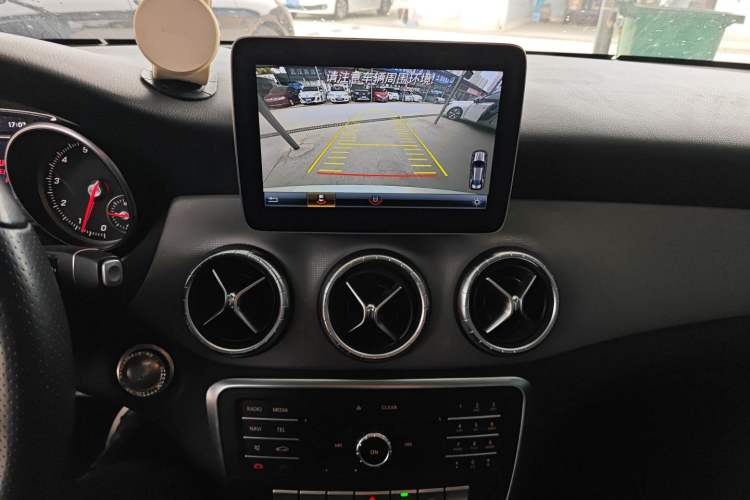 Used Mercedes-Benz CLA 2017 Refreshed CLA 200 Sport Edition Audio And AC Panel