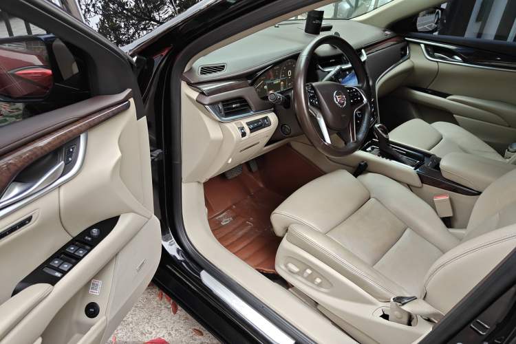 Used Cadillac XTS 2013 36S Platinum Edition
