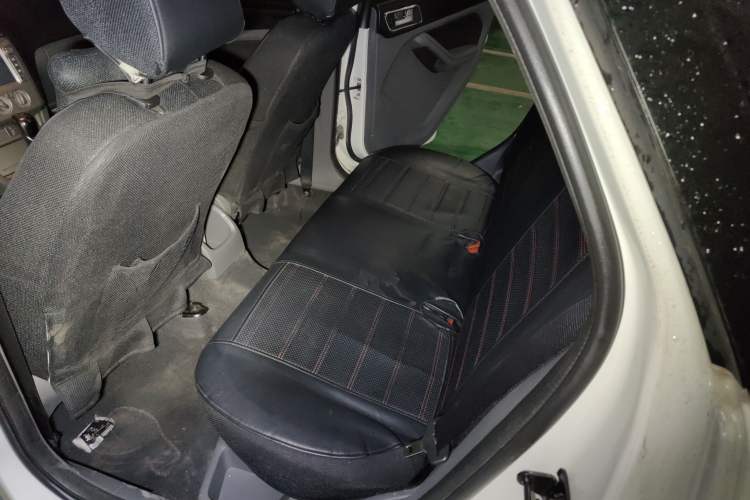 Used Ford Focus 2013 Hatchback Classic 1.8L Automatic Base Model