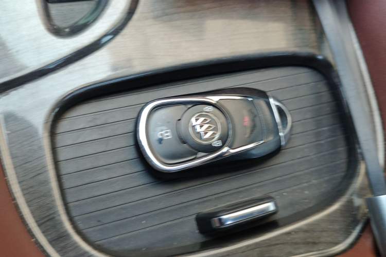 Used Buick Envision 2017 20T Two-Wheel Drive Leading Version