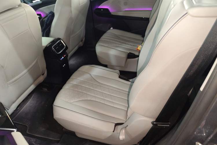 Used Volkswagen ID.6 X 2021 Prime Smart Four-Wheel Drive Edition Left Rear Seat