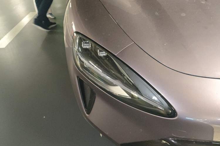 Used Xiaomi Auto SU7 2024 Four-Wheel Drive Ultra-Long Range Advanced Intelligent Driving Max Edition