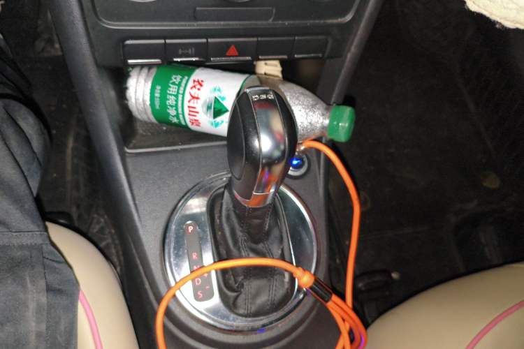 Used Volkswagen Beetle 2013 1.4TSI Fashion Edition Gear Lever