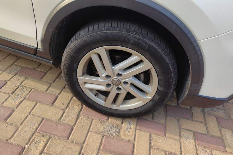 Used Venucia T60 2020 1.6L CVT Smart Drive Version China VI Standard
