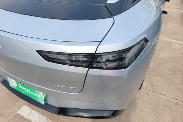 Used Hyptec GT 2023 560 Rear-Drive Tech Edition Right Rear Taillight