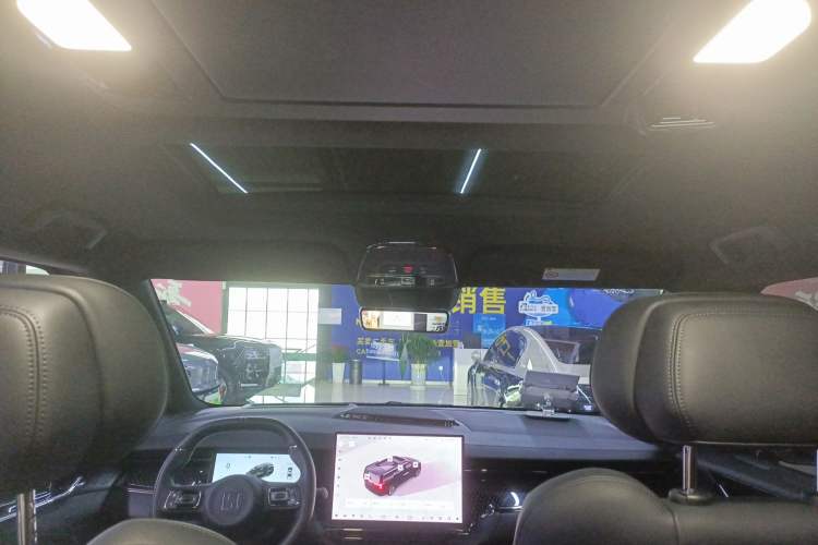 Used Zeekr 009 2024 7-Seater Walk-Through Version Four-Wheel Drive 108 kWh
