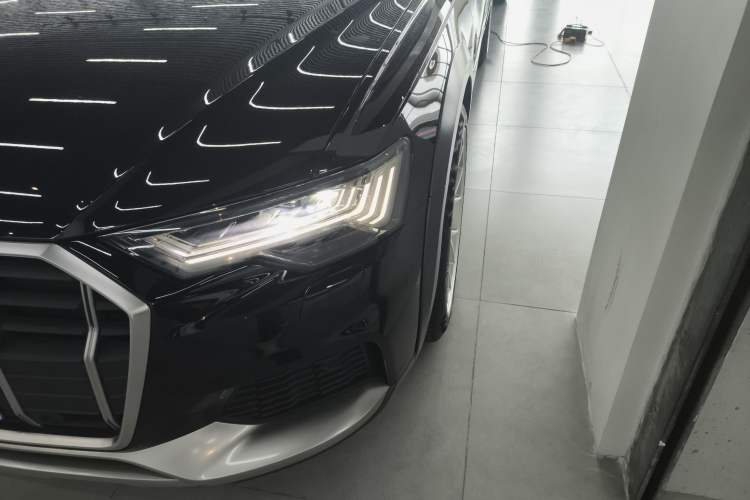 Used Audi A6 2021 allroad quattro Explorer 55 TFSI Prestige Off-Road Model
